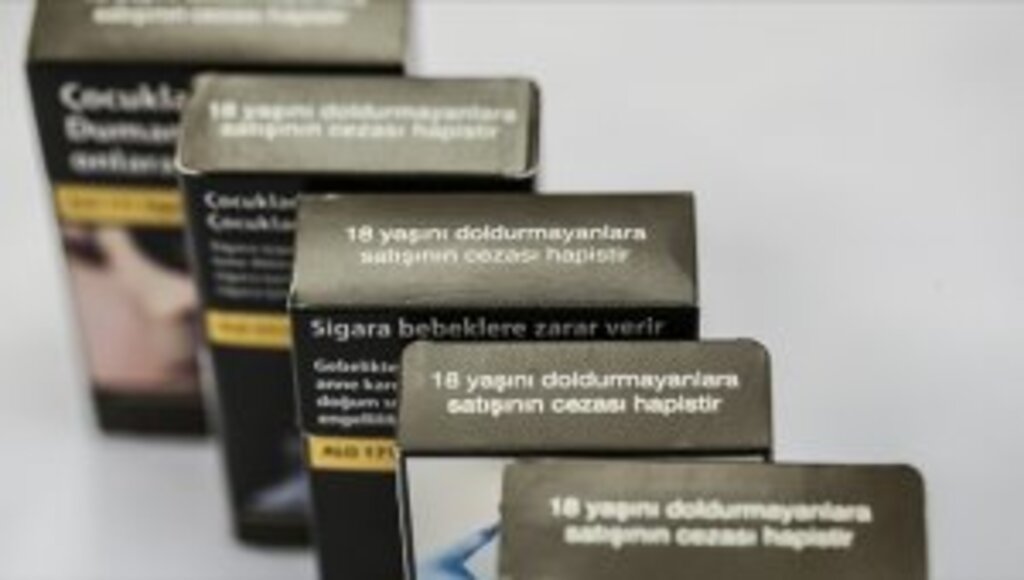 Sigara paketlerinin arkasındaki sağlık uyarısı alanı yüzde 85'ten yüzde 100'e çıkarıldı