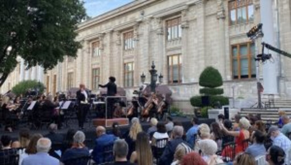 '12. Uluslararası İstanbul Opera Festivali' Gala Konseri'nde seçkin örnekler seslendirildi