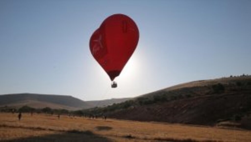 Göbeklitepe'de sezonun ilk sıcak hava balonu uçuşu gerçekleştirildi