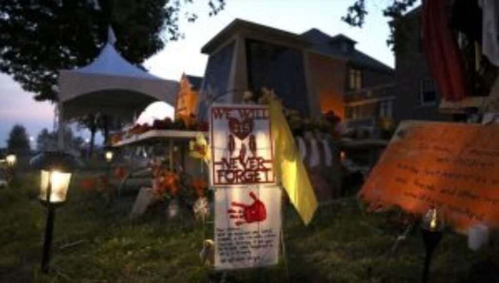 Kanada'da yatılı okul skandalı nedeniyle Katolik kilisesine yönelik öfke artmaya devam ediyor