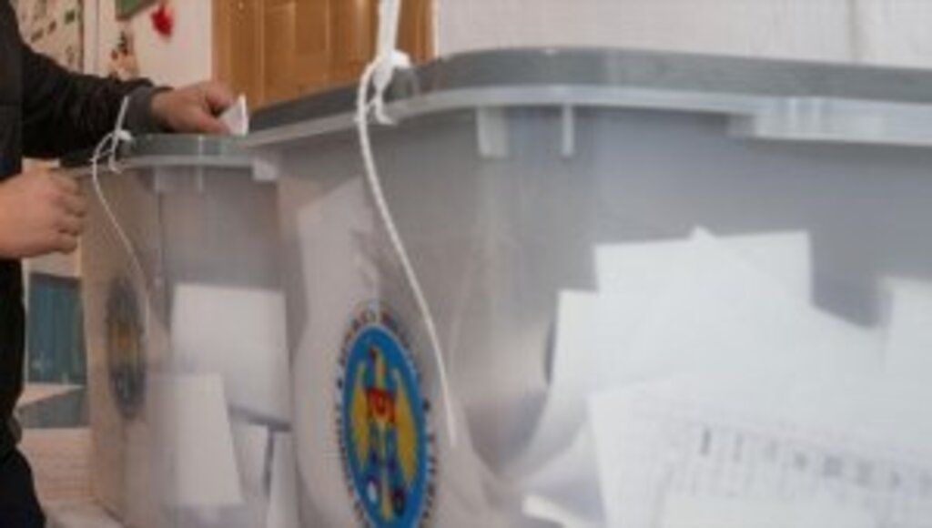 Moldova yarın erken parlamento seçimine gidiyor