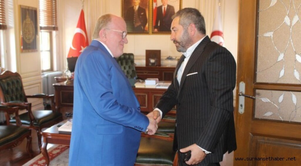 SAYİDER Başkanı Cemil Bilici yönetim kurulu üyeleri ile Rektör AYDIN’ı ziyaret etti.