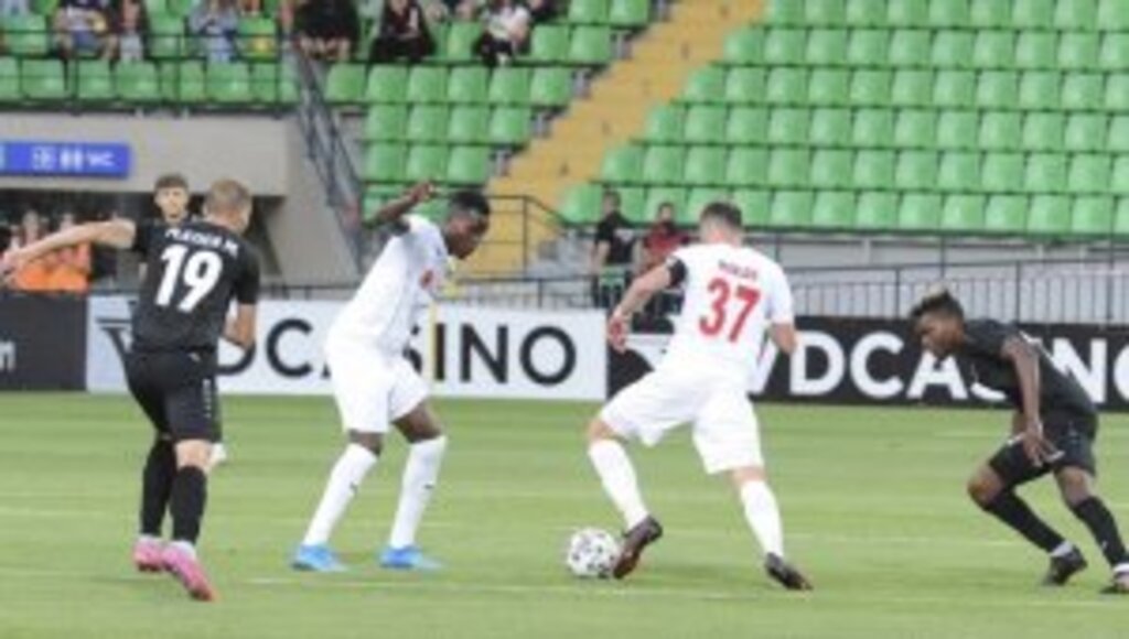 Sivasspor, UEFA Avrupa Konferans Ligi maçında Petrocub'u yendi