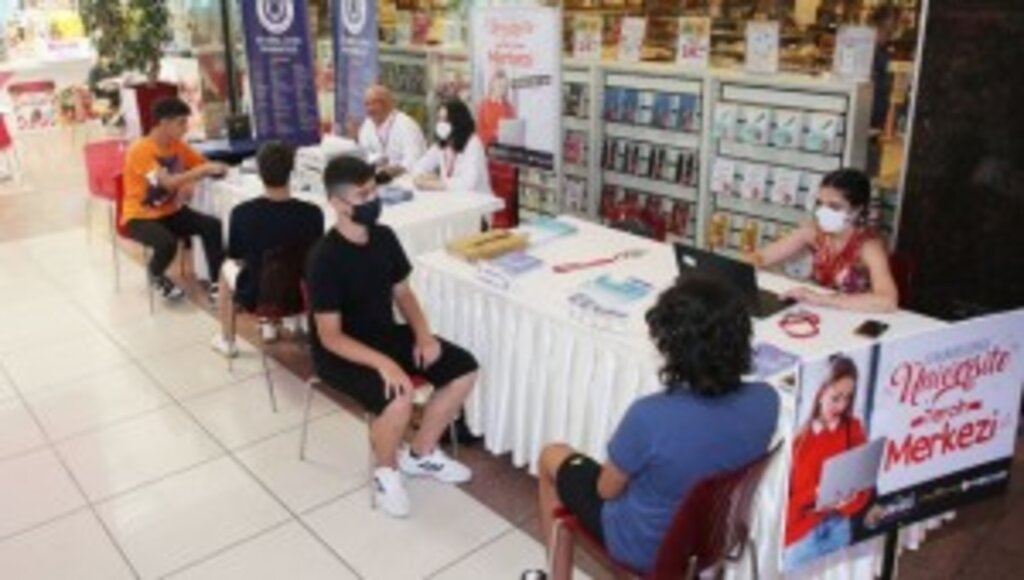 Atakum Belediyesi’nden üniversiteli adaylarına danışmanlık desteği