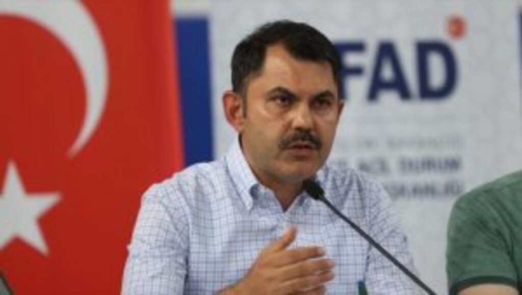 Bakan Kurum: Yangında evi zarar gören 912 kişiye yaklaşık 13 milyon lira nakdi yardım yapıldı