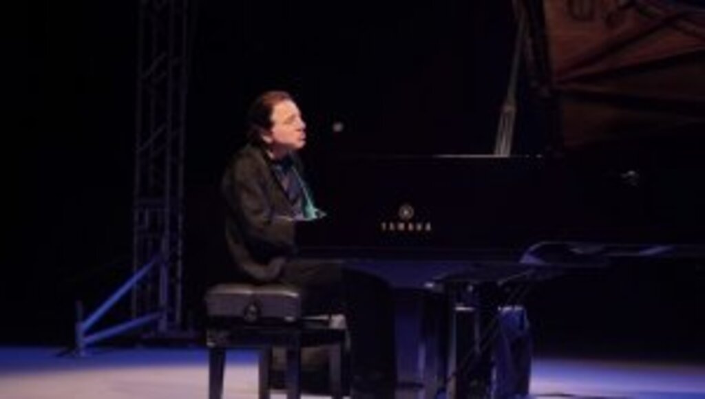 Besteci ve piyanist Fazıl Say, 49. İstanbul Müzik Festivali'nde sahne alacak