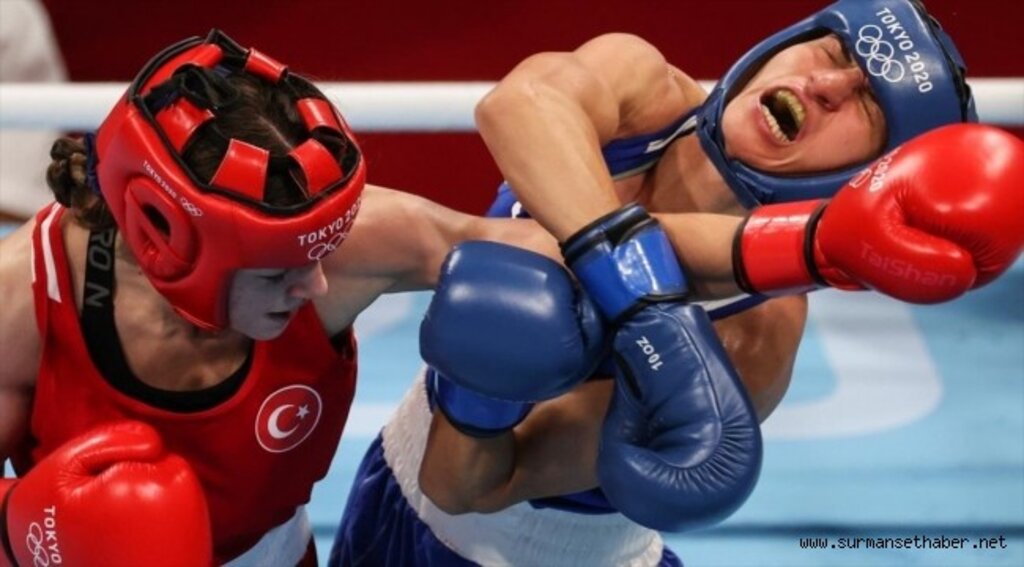 Boks kadınlar 51 kiloda Çakıroğlu gümüş madalya kazandı