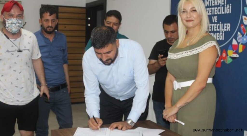 Başkan Cesim Yener UİGAD' da Güven Tazeledi