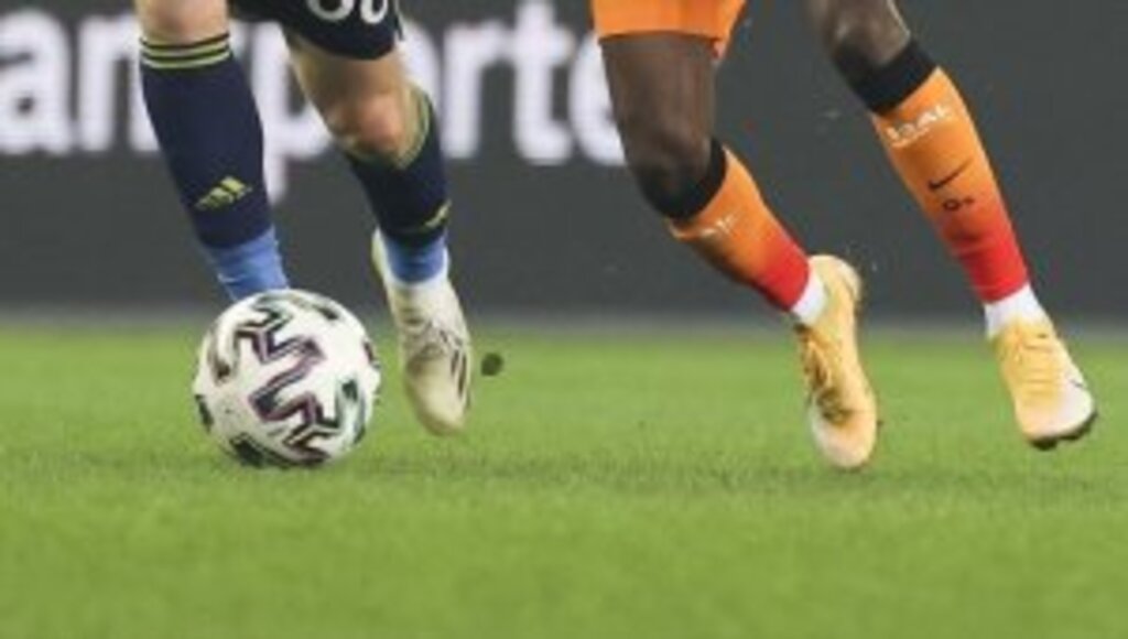 Galatasaray ve Fenerbahçe'nin UEFA Avrupa Ligi'ndeki maç programı açıklandı