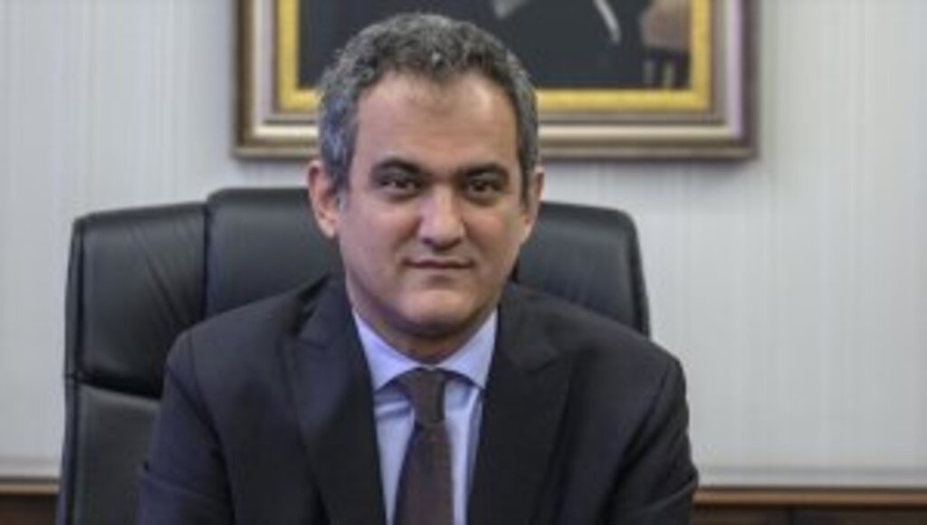 Milli Eğitim Bakanlığına Mahmut Özer atandı