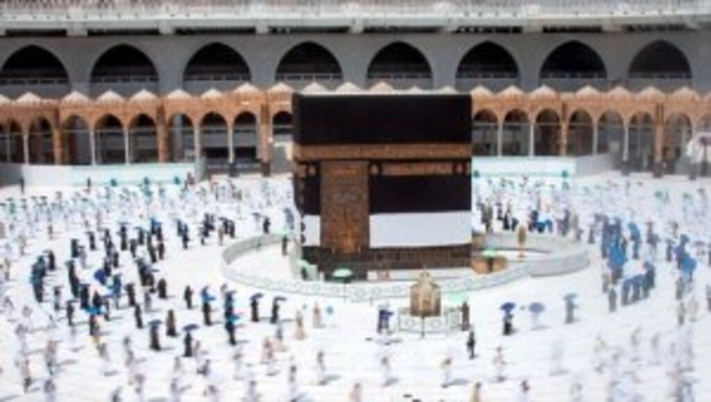 Suudi Arabistan, umre ziyaretleri için kişi sayısını açıkladı