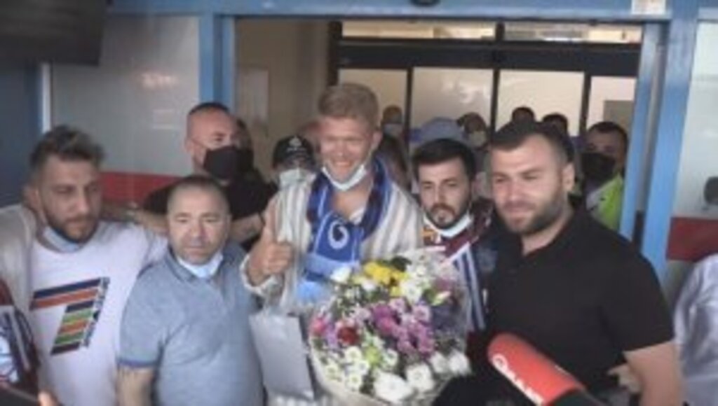 Trabzonspor'un transfer görüşmeleri yaptığı Andreas Cornelius kente geldi