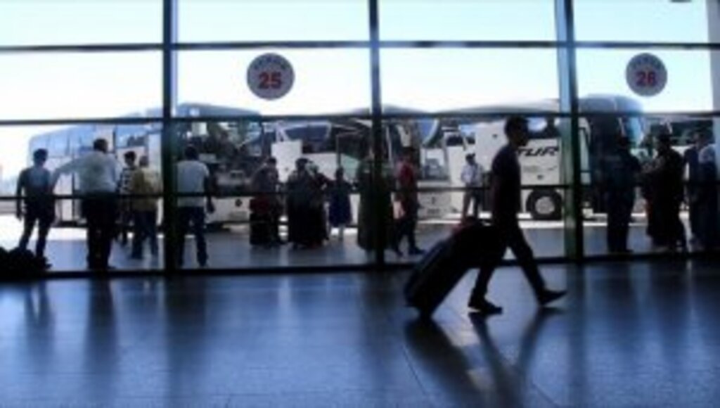 18 yaşından küçüklere otobüs ve uçak bilet satışı yasaklandı