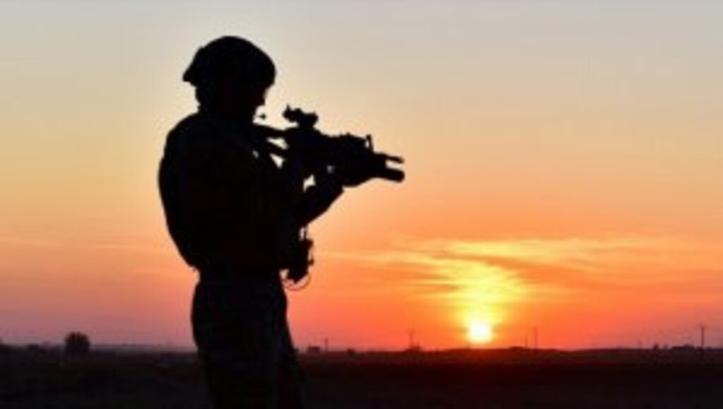 Irak'ın kuzeyindeki Avaşin bölgesinde bir asker şehit oldu