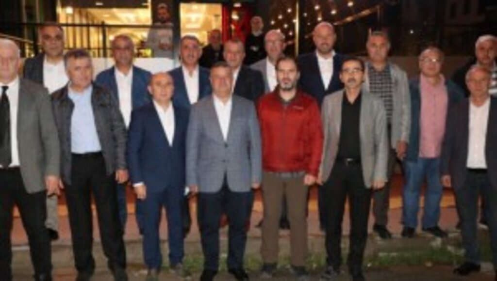 Milletvekili Fuat Köktaş, veteriner hekimlerle bir araya geldi.