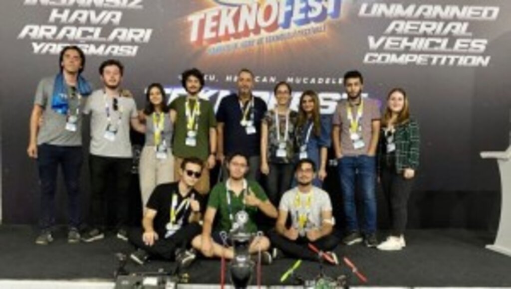 TEKNOFEST 2021 Uluslararası İHA Yarışmasından OMÜ’ye İki Ödül