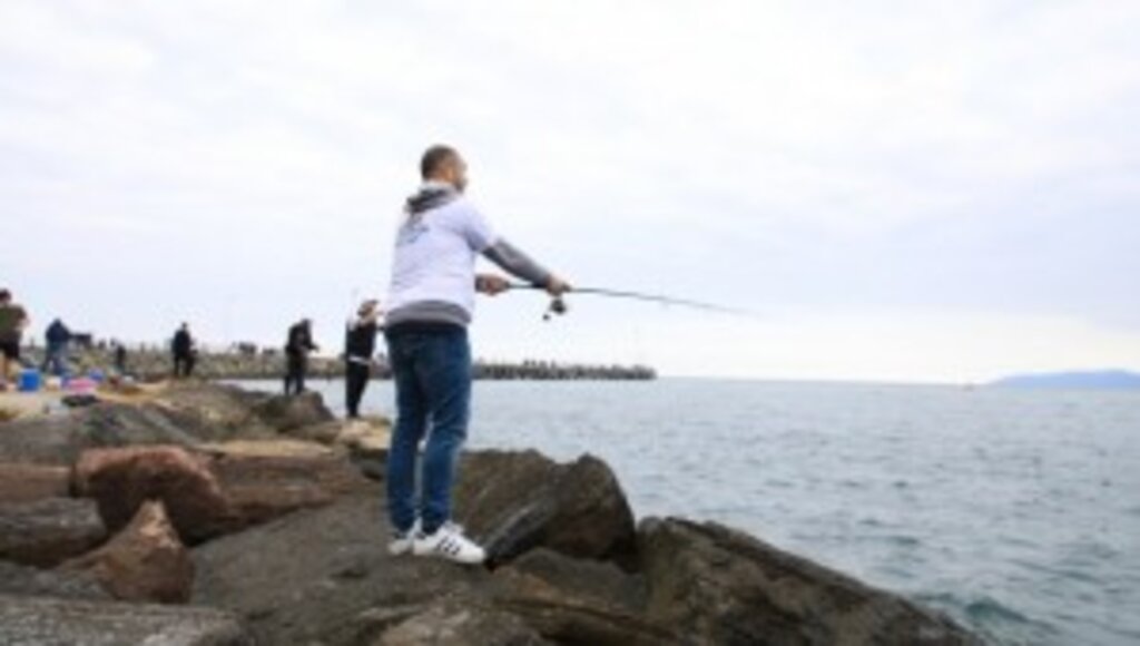 2. BALIK AVI YARIŞMASINDA 150 AMATÖR BALIKÇI EN BÜYÜK BALIK İÇİN OLTA SALLADI 