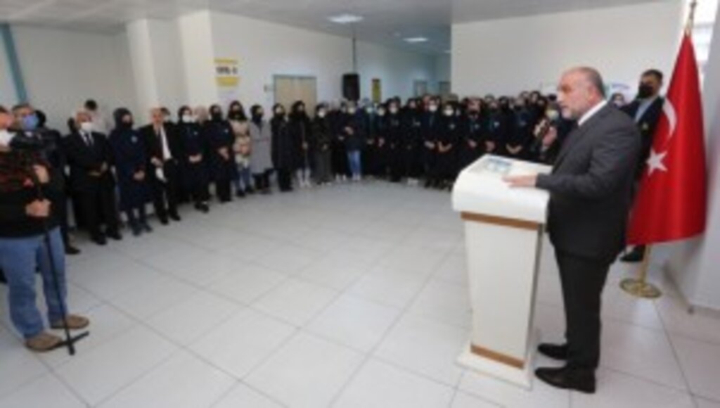 BAŞKAN SANIKÇI ÖĞRENCİLERE KUDÜS GEZİSİ SÖZÜ VERDİ
