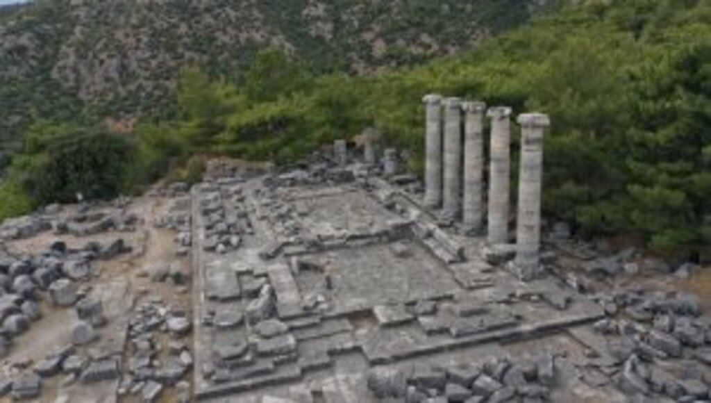 Priene Antik Kenti'nde yapılan ilk kiliseye ulaşıldı