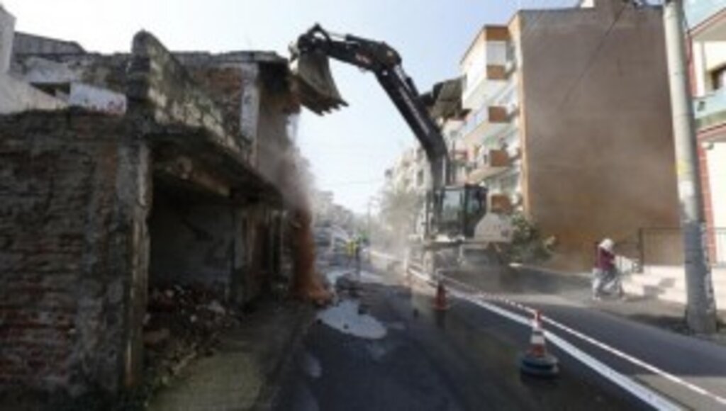Uyuşturucu Yuvası 69 Bin 607 Metruk Binaya Balyoz Vuruldu