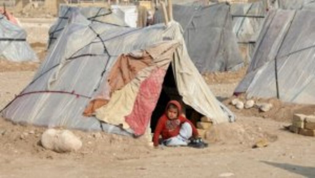 Afganistan'da açlık ve yoksulluk en çok evlerinden olmuş aileleri etkiliyor