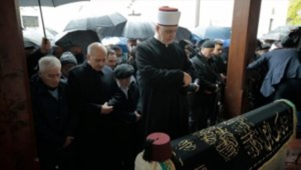 Aliya İzetbegoviç'in dava arkadaşı Hasan Çengiç ebediyete uğurlanıyor