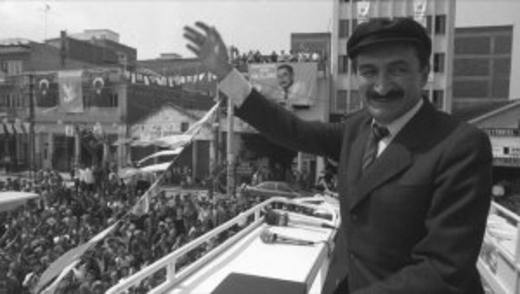 Bülent Ecevit'in vefatının üzerinden 15 yıl geçti
