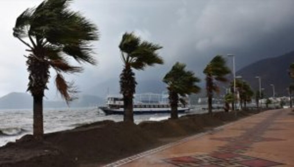 Ege, İç Anadolu, Karadeniz, Marmara ve Batı Akdeniz için fırtına uyarısı