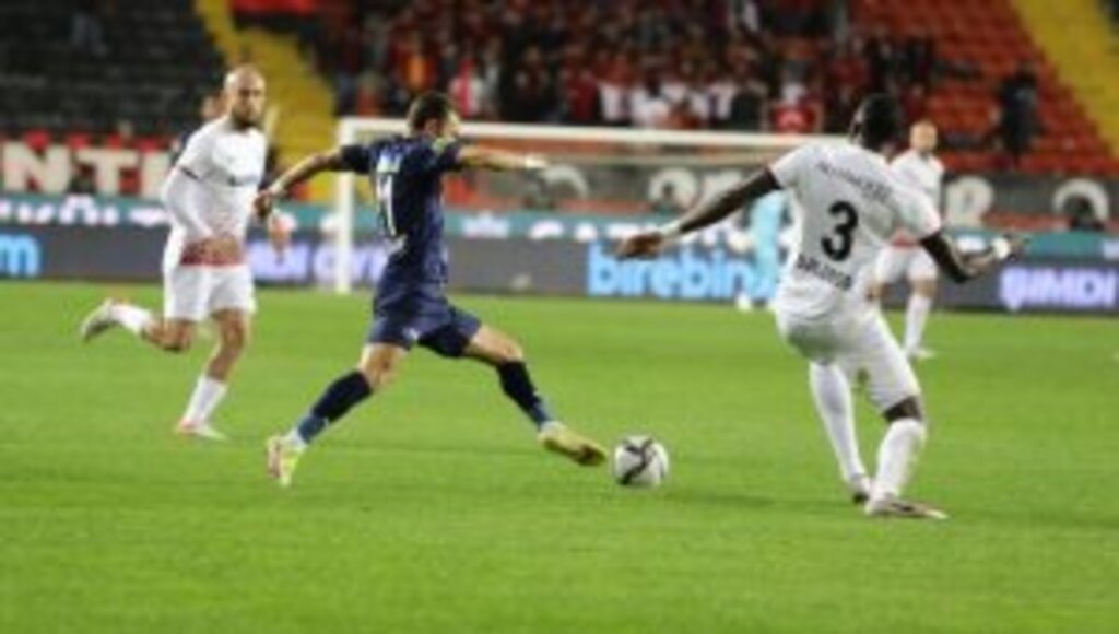 Gaziantep FK-Kasımpaşa karşılaşmasında ilginç anlar yaşandı