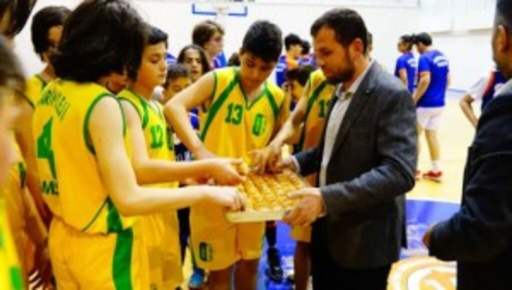 İLKADIM BASKETBOL TAKIMI İL MÜSABAKALARINA ÇİFTE GALİBİYETLE BAŞLADI