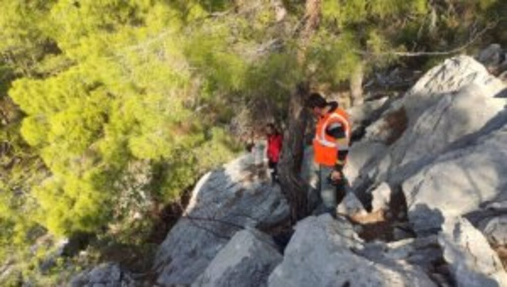 Mersin'de kaybolan 3 yaşındaki Müslüme'yi arama çalışmaları sürüyor