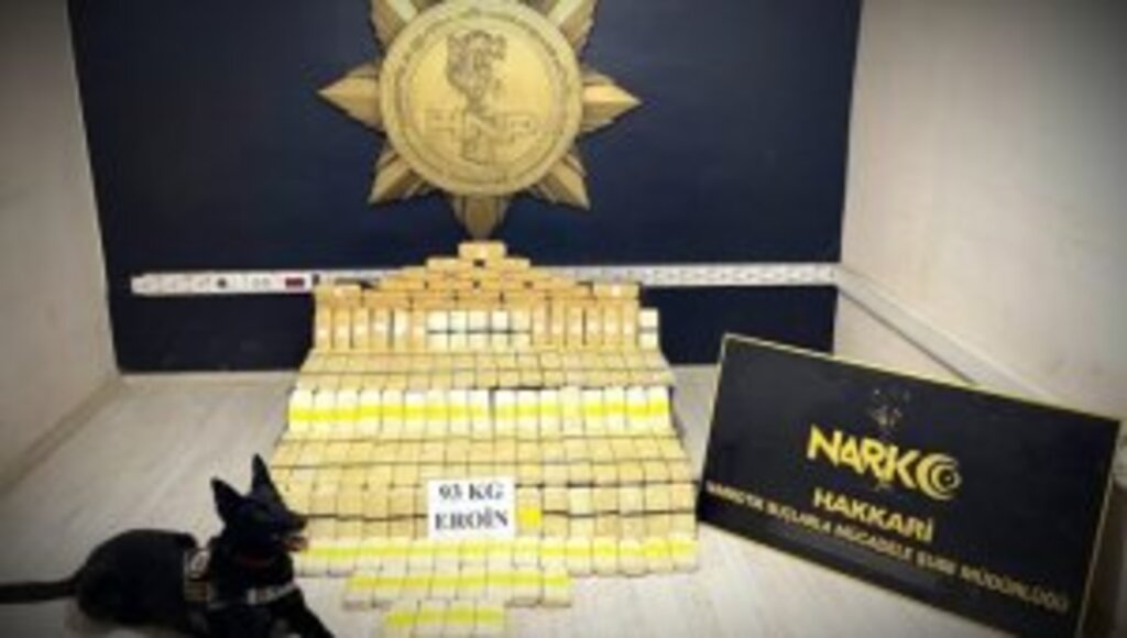 Türk Polisi bir haftada 77 ilde 590 kilogram eroin yakaladı