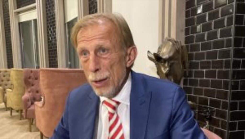 Ünlü Alman Çalıştırıcı Christoph Daum Fenerbahçe Mesaj Gönderdi