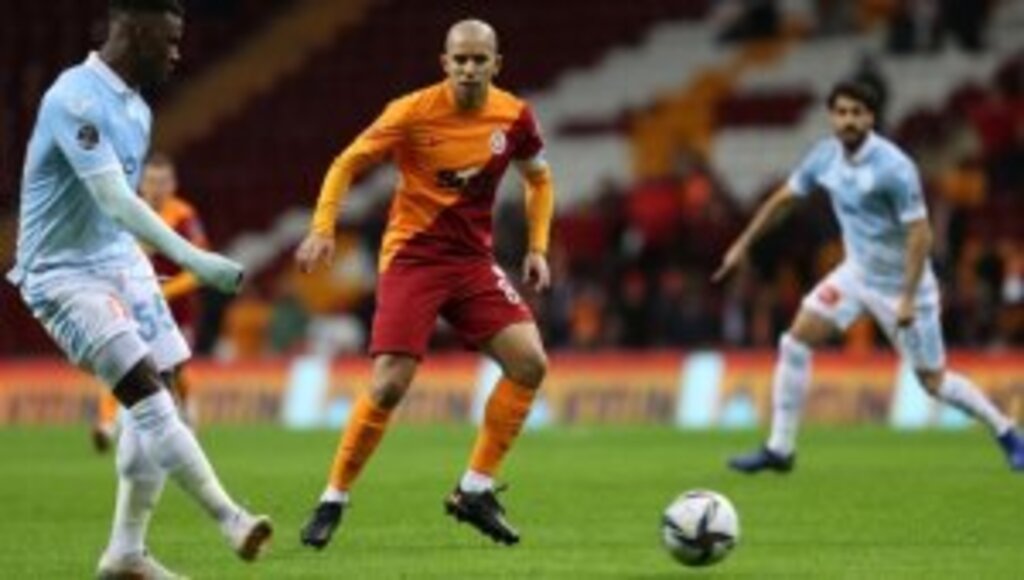 Galatasaray ile Medipol Başakşehir puanları paylaştı