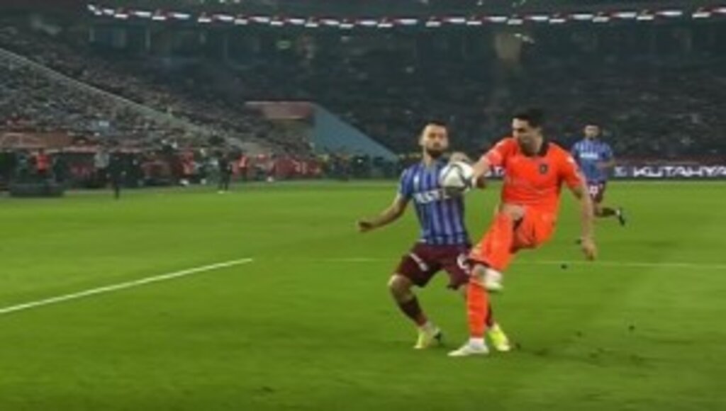 Lider Trabzonspor Sezonun İlk Yarısını 1 Puanla Kapattı