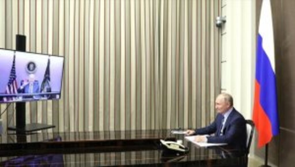Putin, Biden'dan NATO'nun doğuya doğru genişlemeyeceğine dair garanti istedi