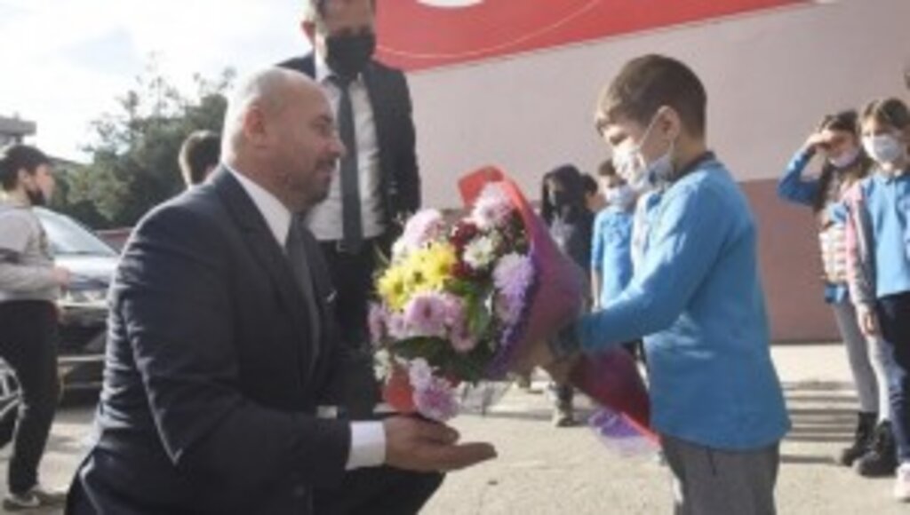 TEKKEKÖY’DE KÜTÜPHANESİZ OKUL KALMAYACAK 