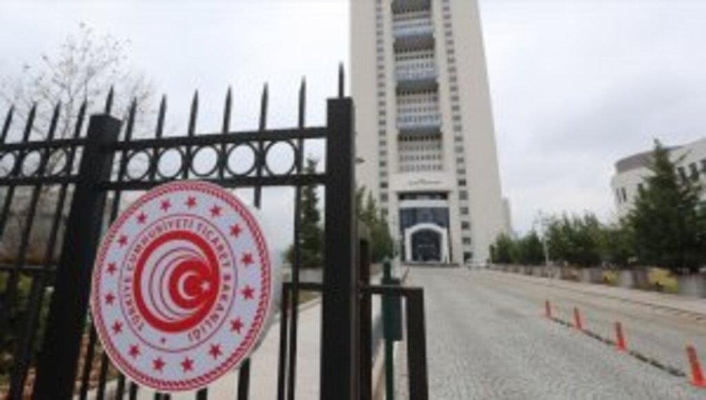 Ticaret Bakanlığına kurayla 795 sözleşmeli memur atandı