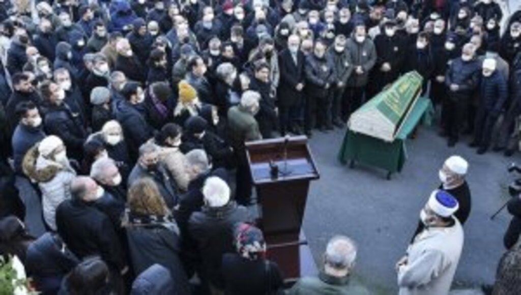 Türk sanat müziği sanatçısı Faruk Tınaz için cenaze töreni düzenlendi