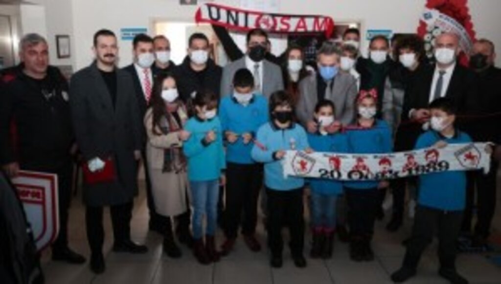 EFSANE KAPTAN EMİN KAR KÜTÜPHANESİ AÇILDI