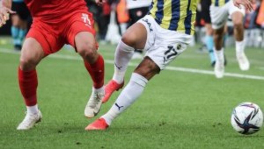 Fenerbahçe, Sivasspor'a konuk olacak