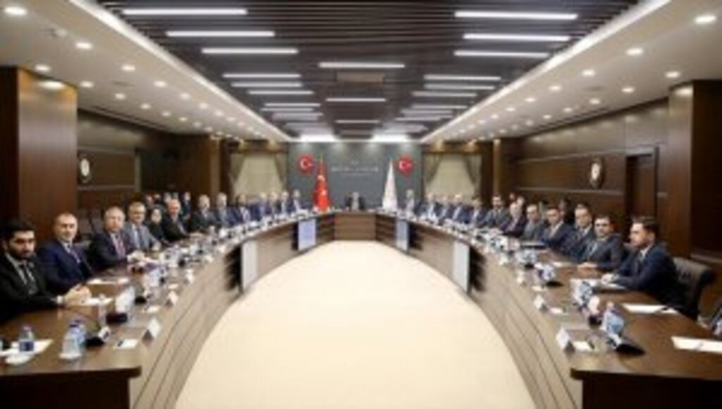 Hazine ve Maliye Bakanı Nebati iş dünyasının temsilcilerini kabule başladı