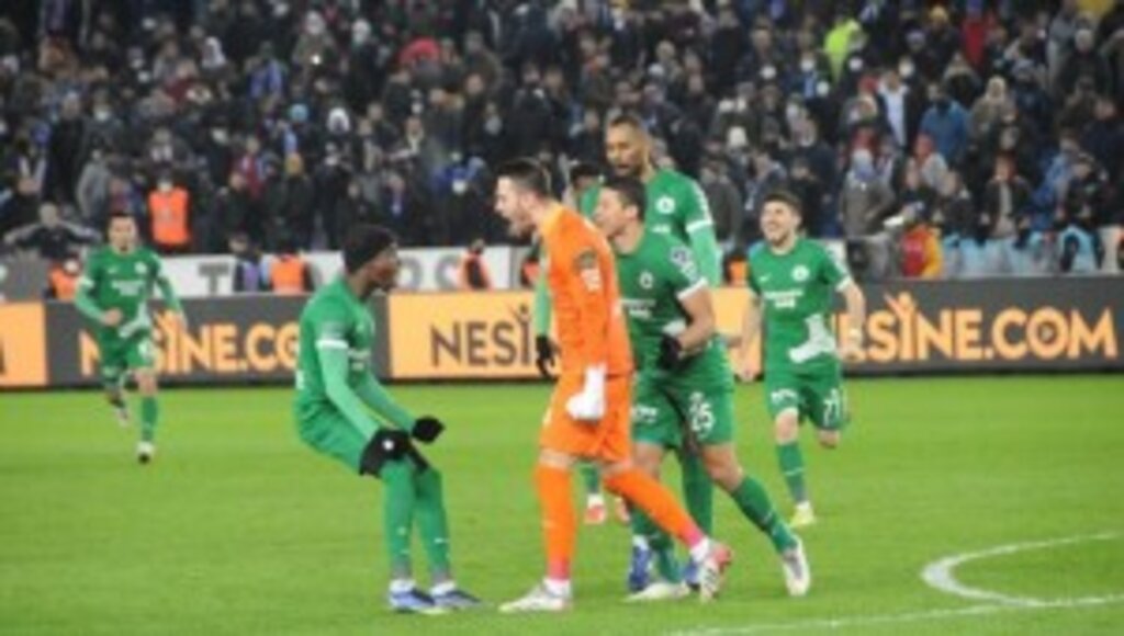 Okan Kocuk'ün Devleştiği Maçta Trabzonspor Evinde Giresunspor'la Berabere Kaldı