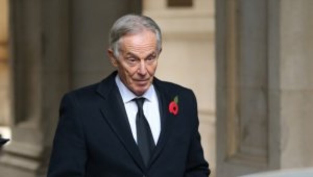 Tony Blair'ın 'şövalyelik unvanı'nın iptalini isteyenlerin sayısı 1 milyonu geçti