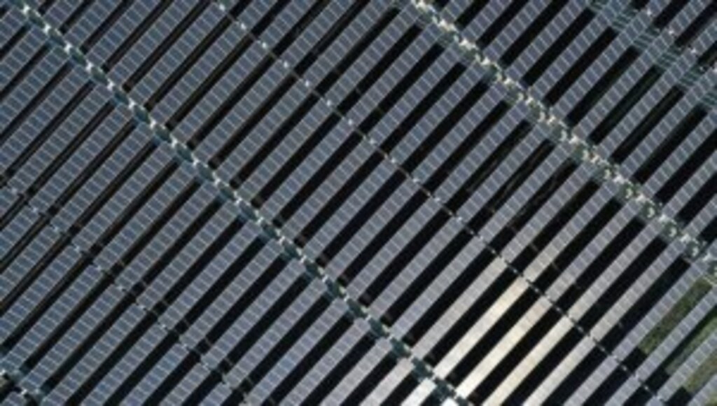 Türkiye'nin güneş enerjisi kurulu gücü 7 bin 816 megavata ulaştı