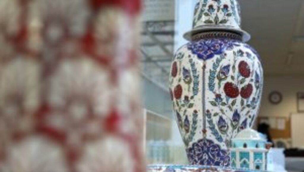 UNESCO Yaratıcı Şehirler Ağı'na alınan Bursa'nın ipeği ve çinisi dünyaya tanıtılacak