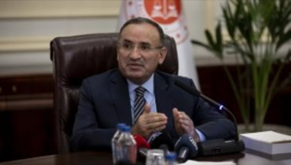 Adalet Bakanı Bozdağ'dan Sıla Şentürk'ün ailesine başsağlığı telefonu