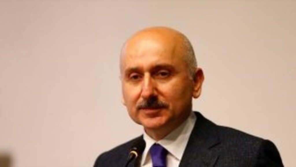 Bakan Karaismailoğlu, 1,2 milyon OGS kullanıcısının HGS'ye ücretsiz geçirileceğini bildirdi