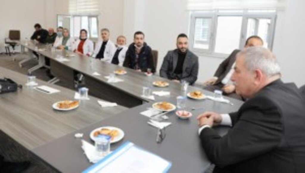 BAŞKAN DEMİRTAŞ, BELEDİYE PERSONELİ İLE İSTİŞARE TOPLANTISI DÜZENLEDİ