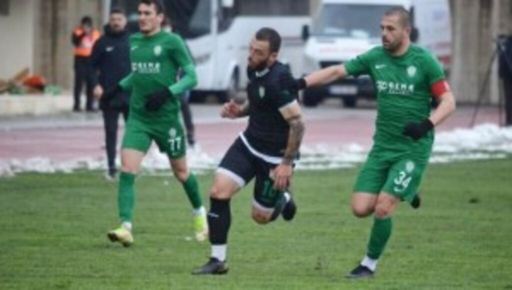 Çarşambaspor Yıldız Futbolcusu Kemal Bayraktar'la şahlanışa geçti